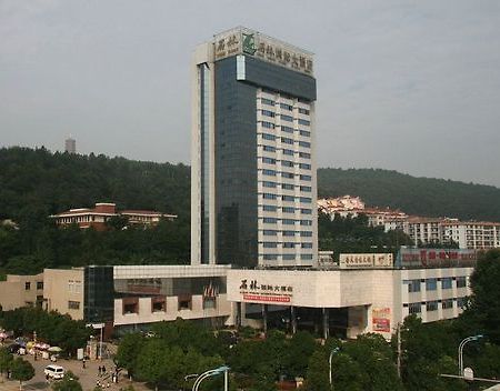 Stone Forest International Hotel Csücsing Kültér fotó